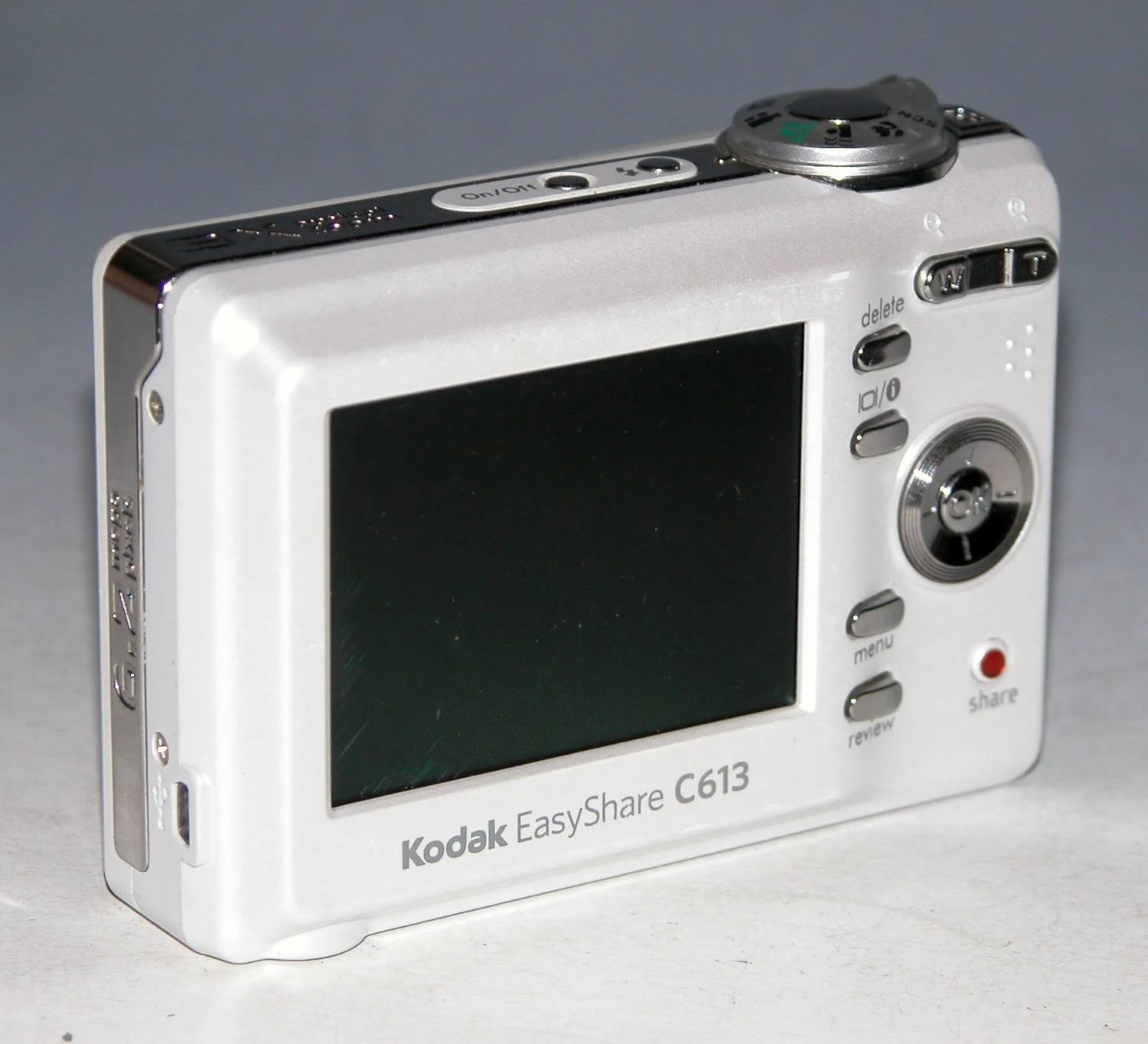 9.2 MP Compact Digital Camera I2378