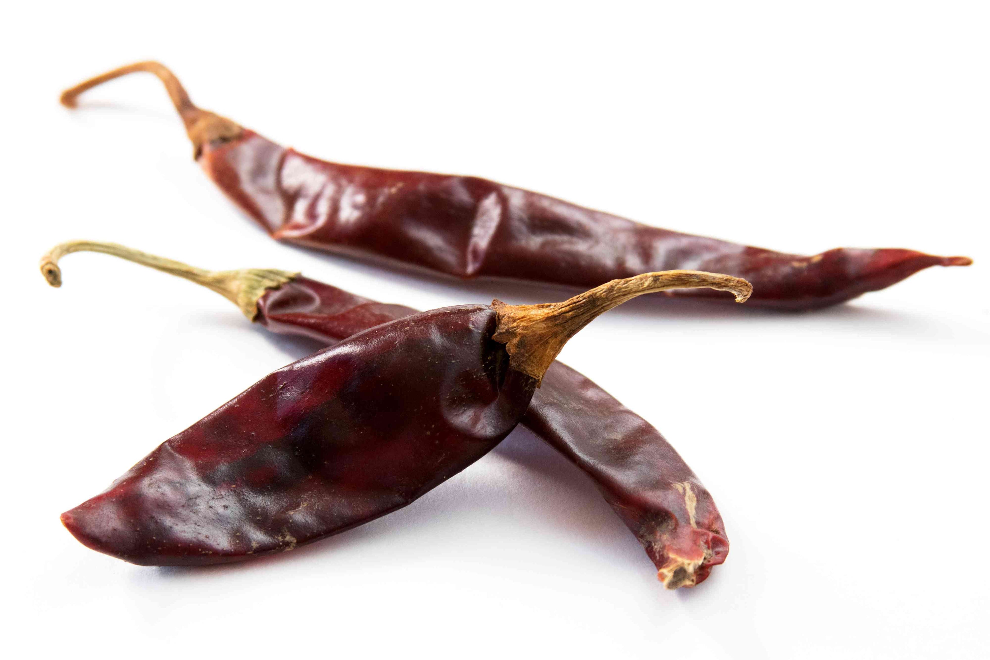 Dried Chile Puya Pepper (1 lb) X775