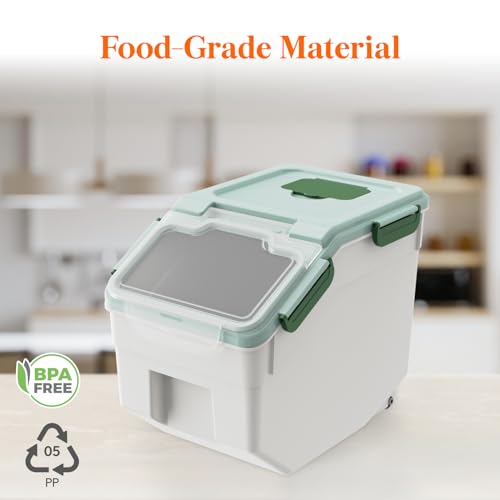 Dog Food Storage Container with Lid and Wheels V8562