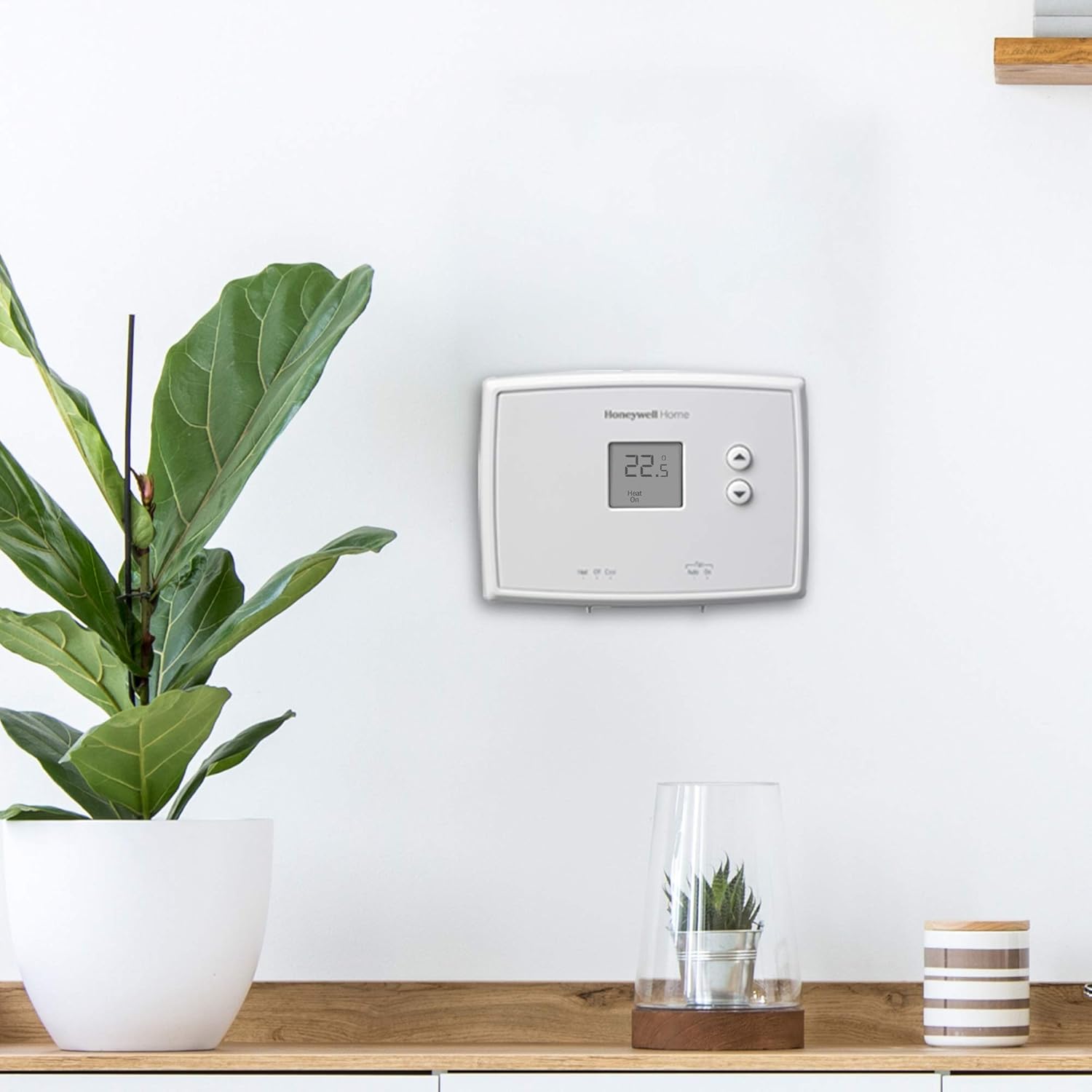 Digital Non-Programmable Thermostat P89565