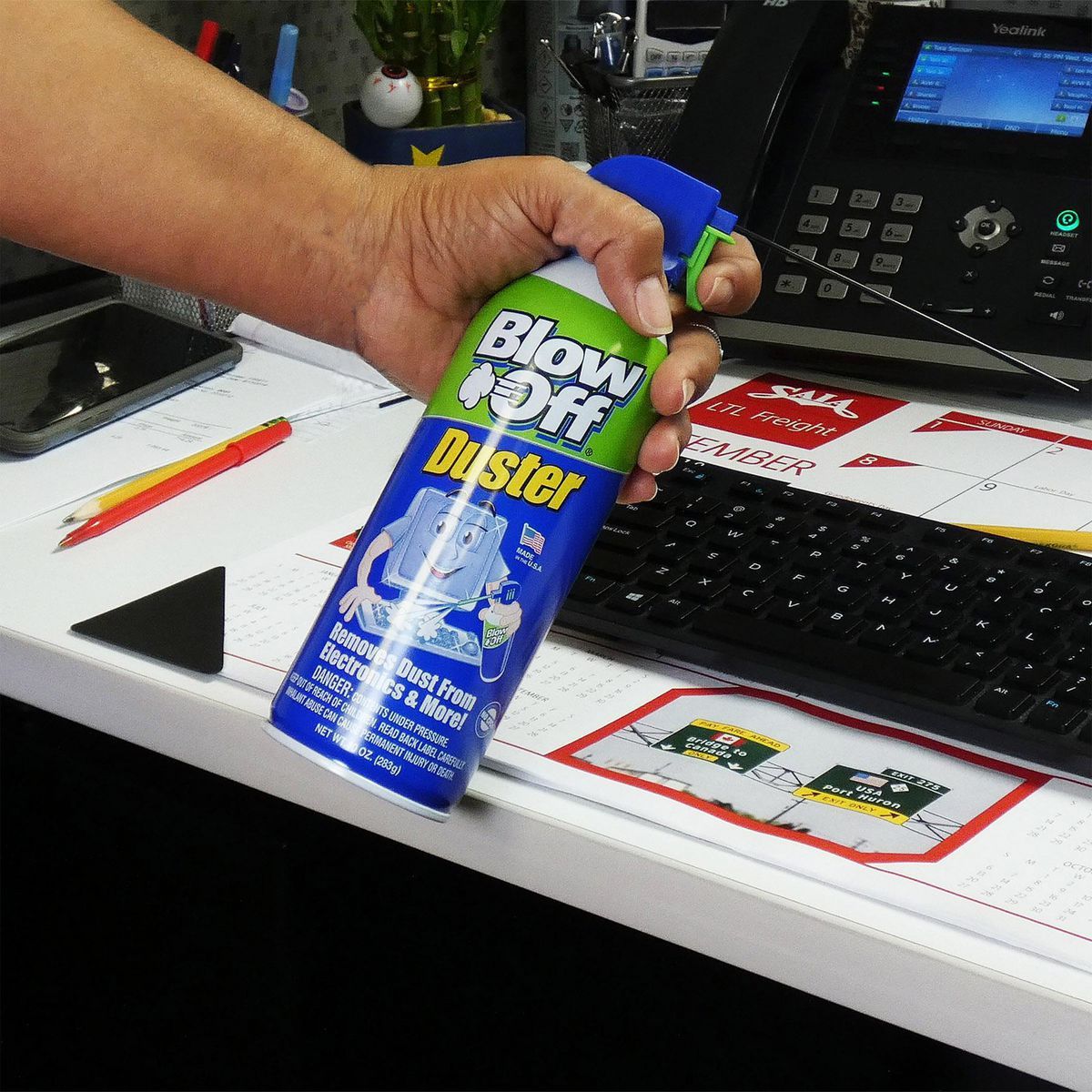 10 Oz. Compressed Air Y61929