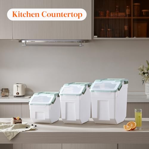 Dog Food Storage Container with Lid and Wheels V8562