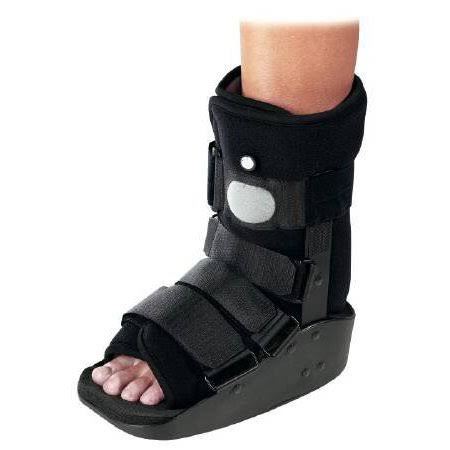 Medium Male Walker Boot X192347