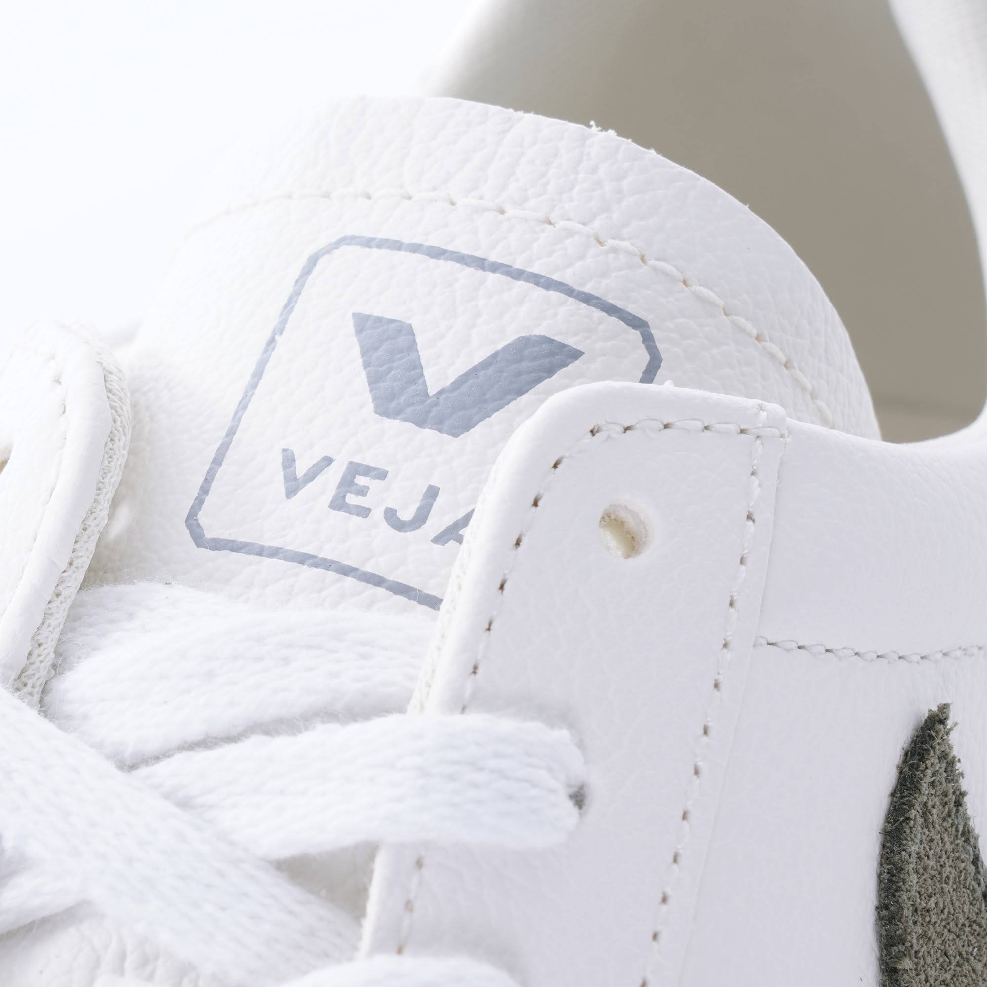White Sneaker X743703