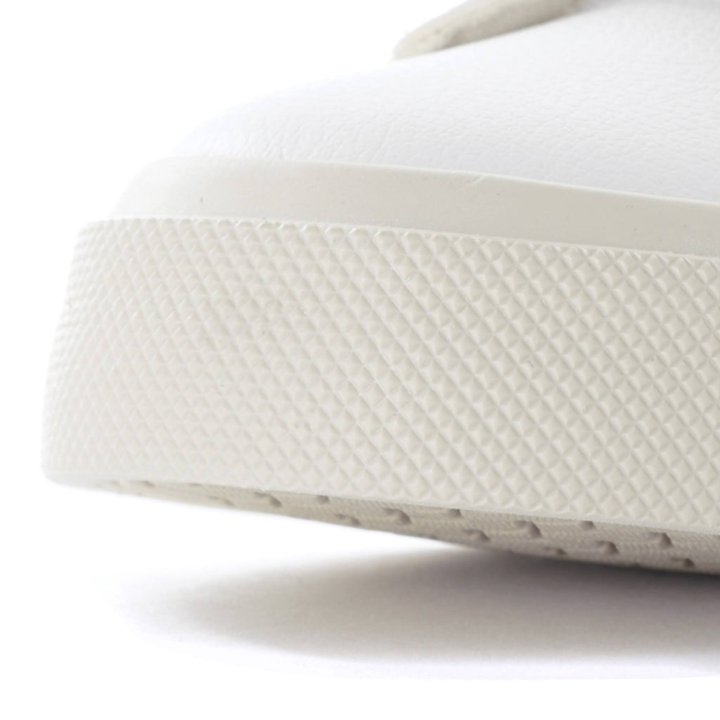 White Sneaker X743703