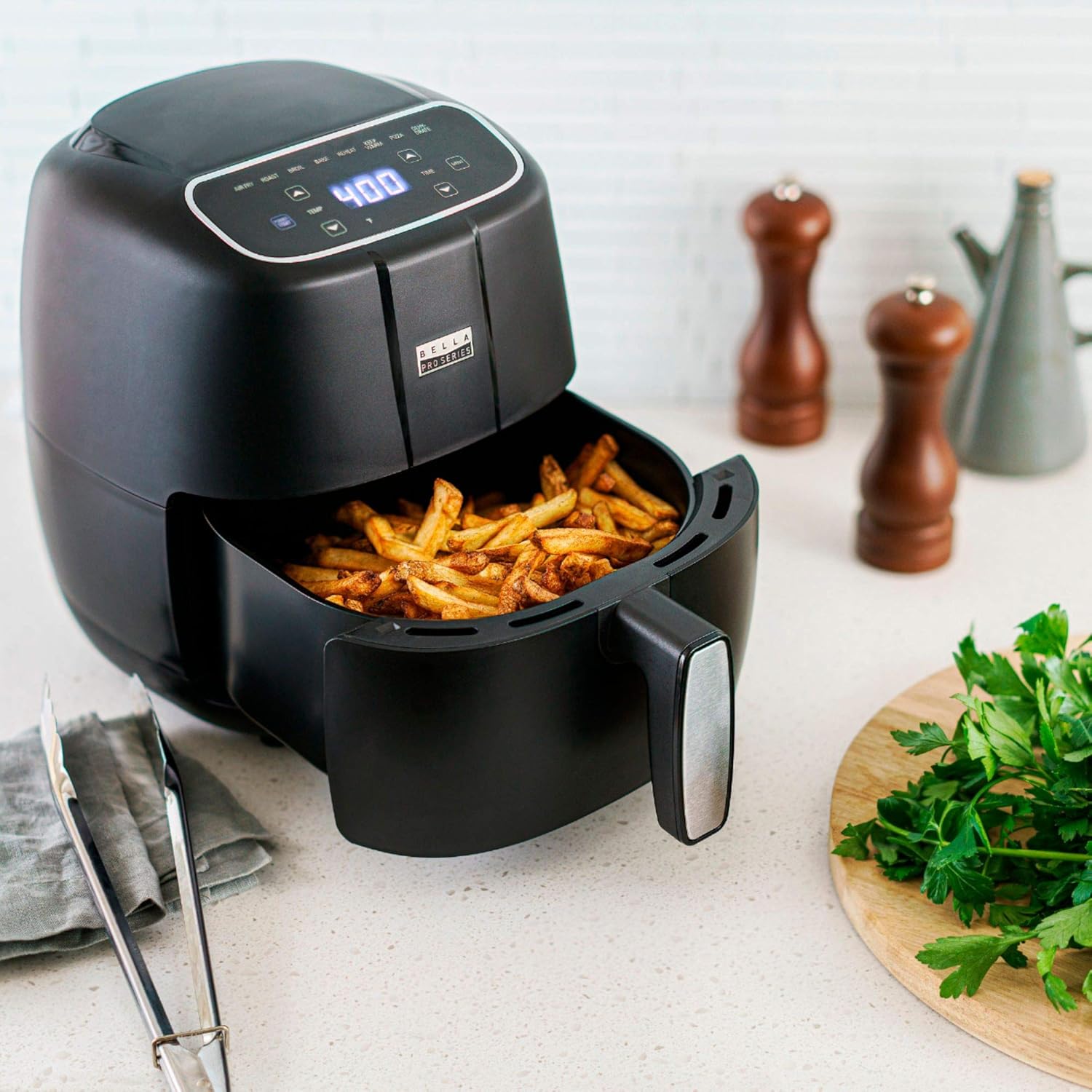 4-qt. Touchscreen Air Fryer Black Matte F9332