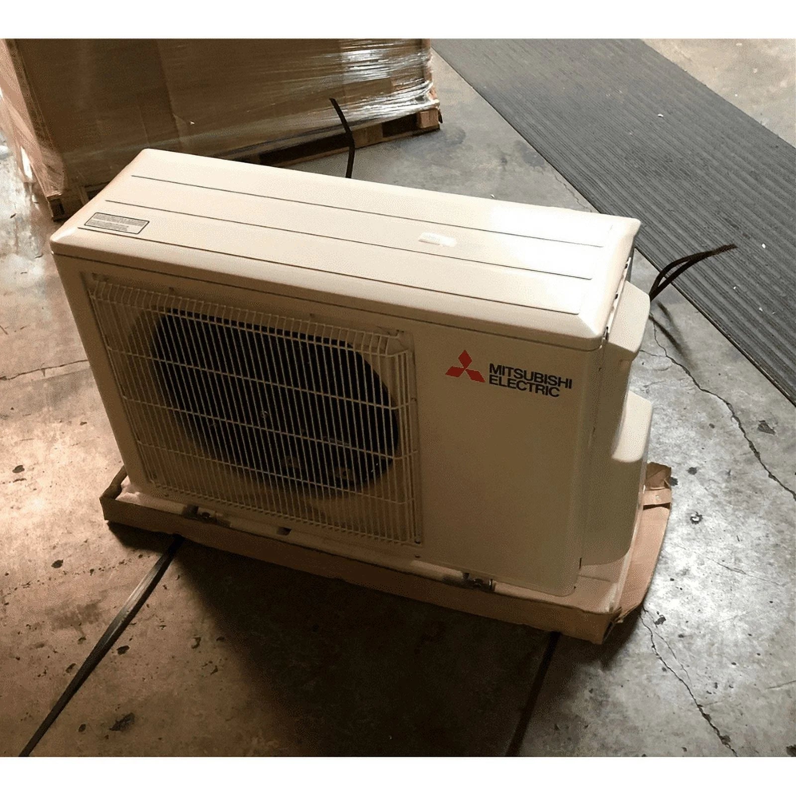15000 BTUH 21.6 SEER Heat Pump Unit U45421